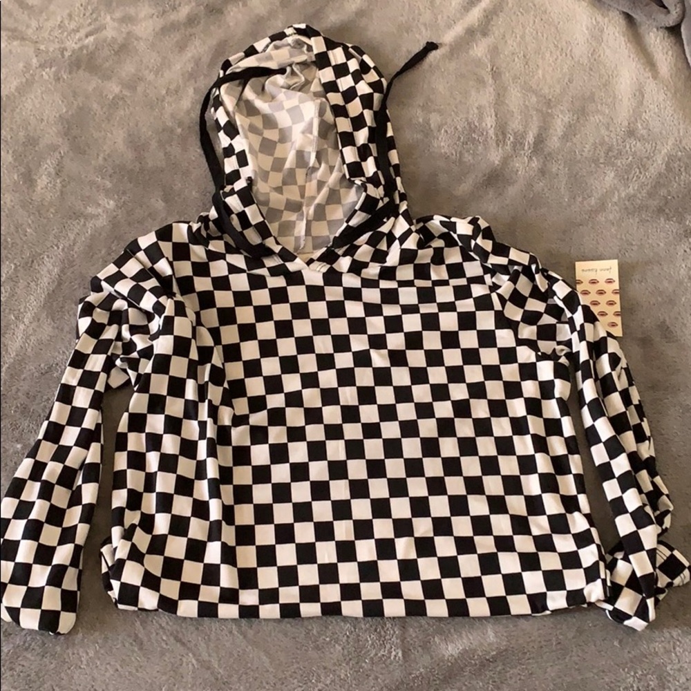 Checkered Long Sleeve Crop Top